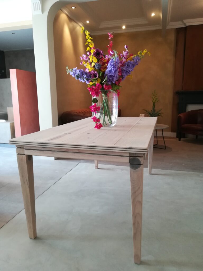 tafel te koop