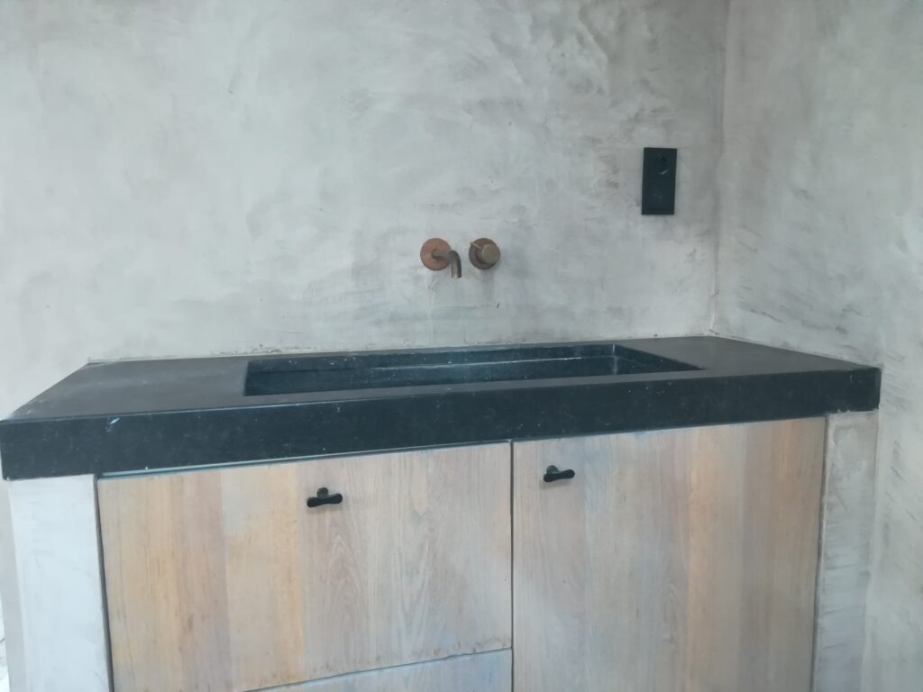 betonlook badkamers