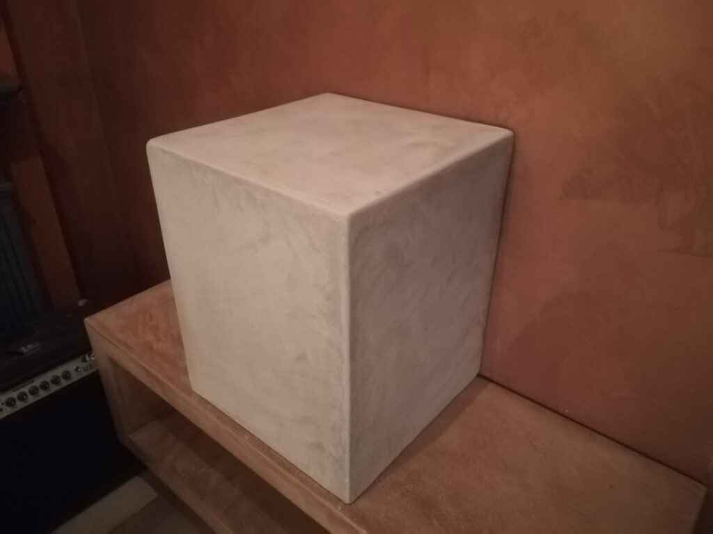 betonlook krukje te koop